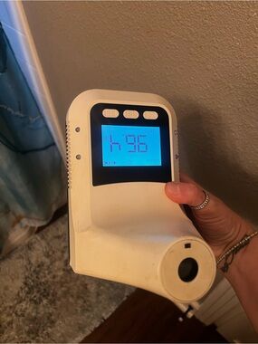 Non-Contact Infrared Thermometer K3 Wall Mounted Thermometer